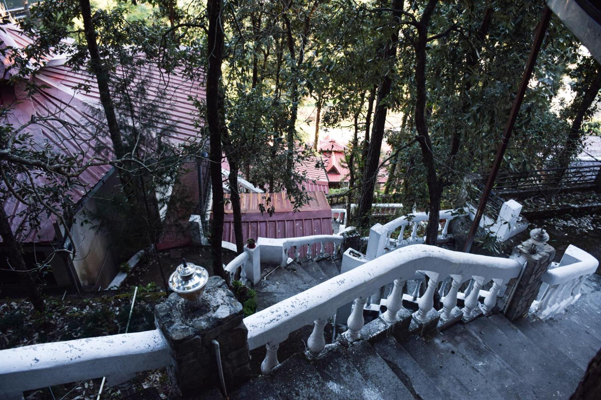 The Canadian Woods Resort Nainital Exterior foto